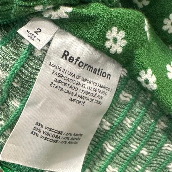 Reformation Meyer Top Hannah print, green and white daisy floral pattern size 2 - Picture 7 of 8
